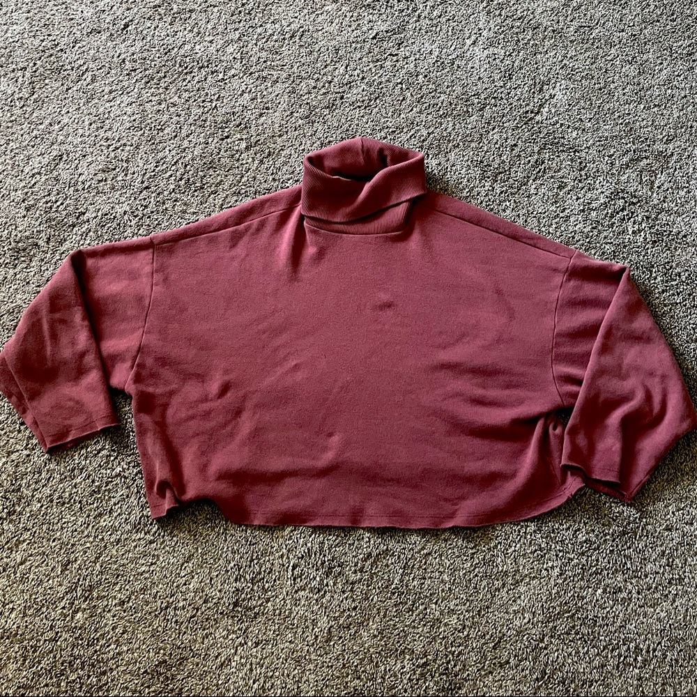 oversized cropped turtle neck xs american eagle sweater